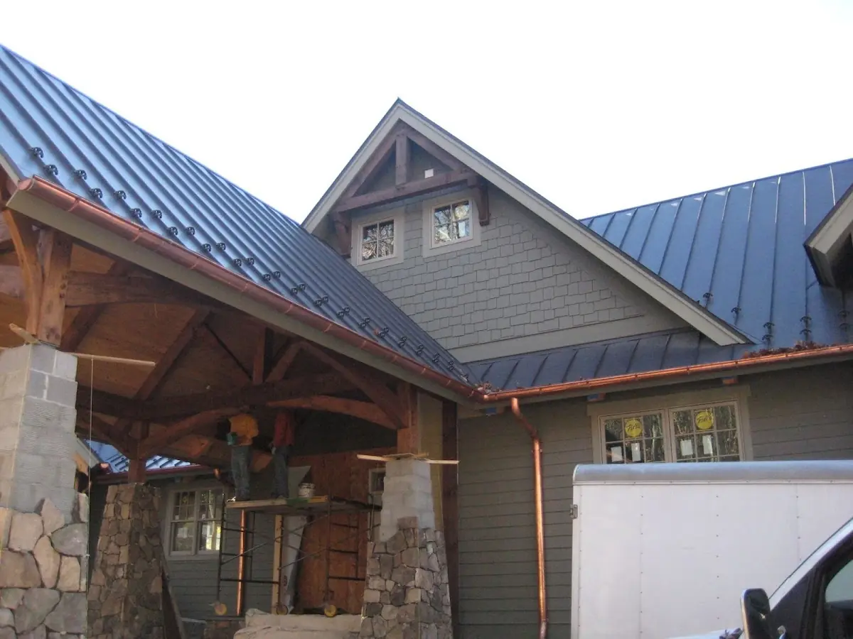 Craftsman Roofing team delivering quality roofing work in Narragansett